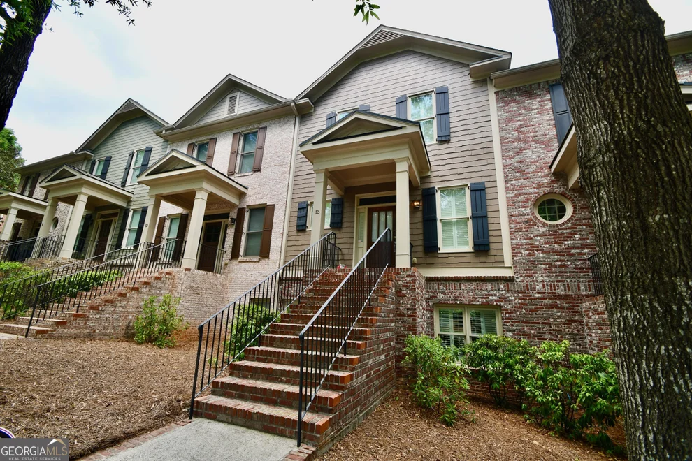Unit for sale at 2305 S Lumpkin Street, Athens, GA 30606