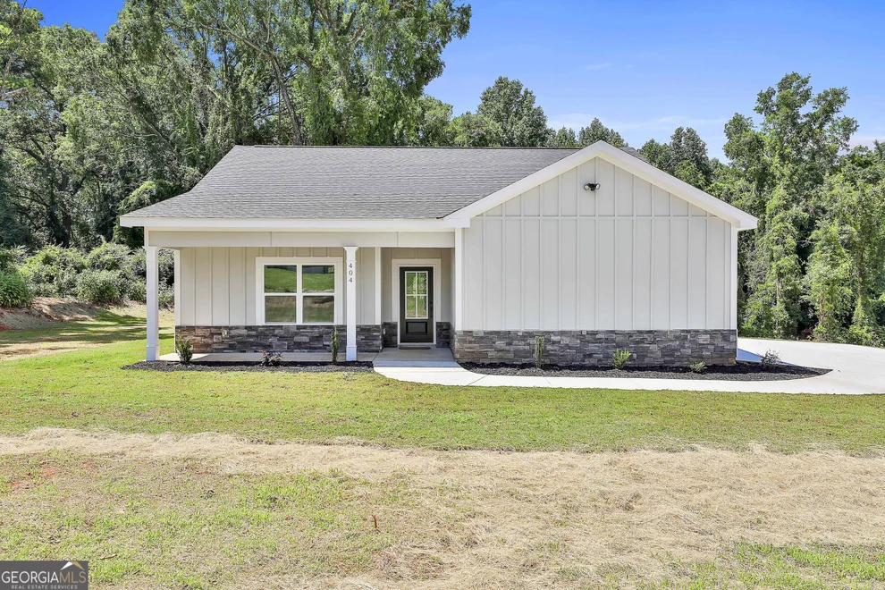 Unit for sale at 404 W Boyd Road, Hogansville, GA 30230