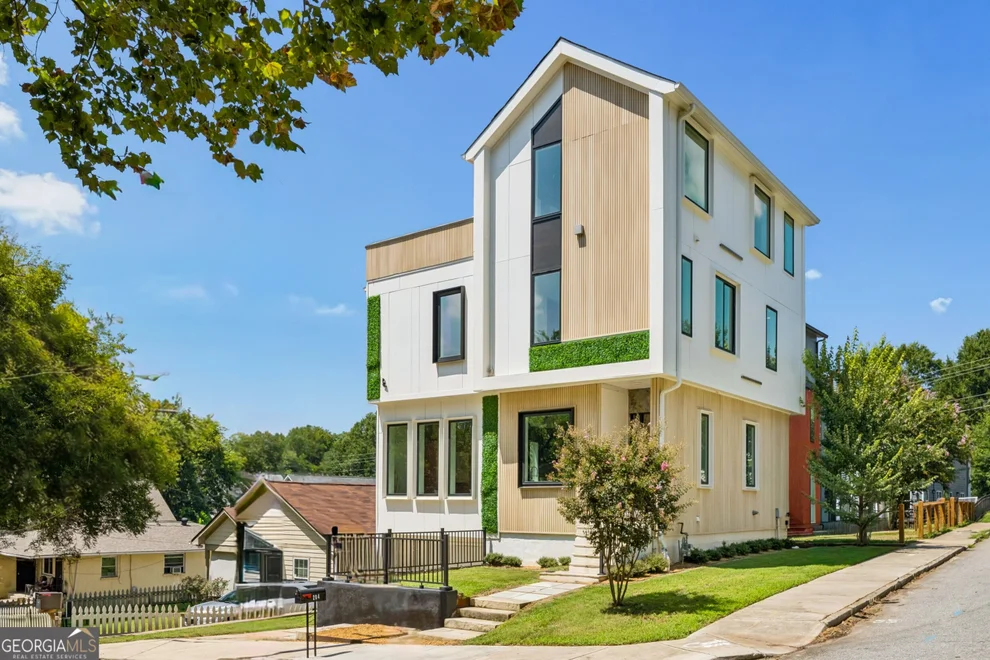 Unit for sale at 204 South Avenue, Atlanta, GA 30315
