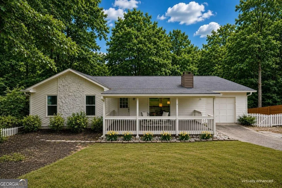 Unit for sale at 270 Parkmont Court, Roswell, GA 30076