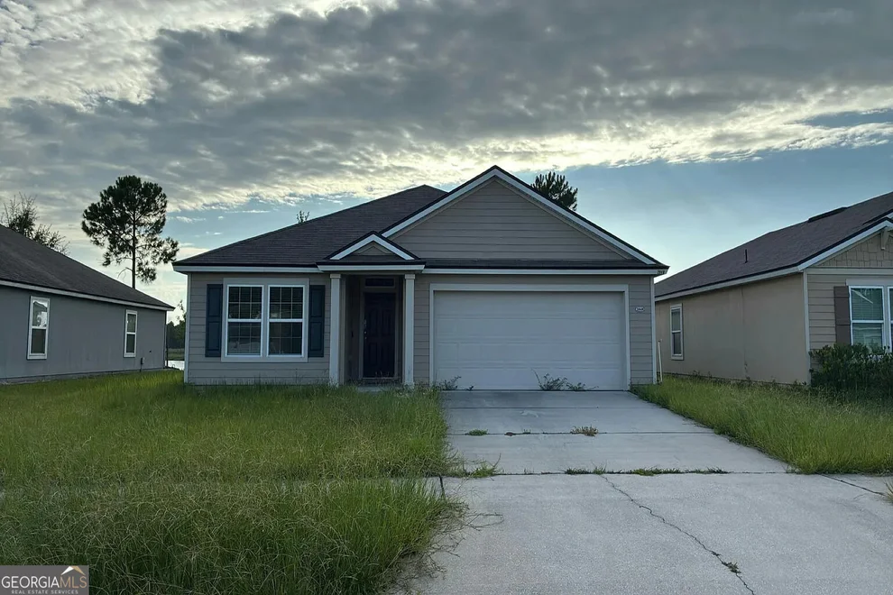 Unit for sale at 2048 Tyson Lake Drive, Jacksonville, FL 32221