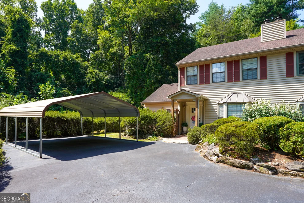 Unit for sale at 199 Stornoway Drive, Clayton, GA 30525