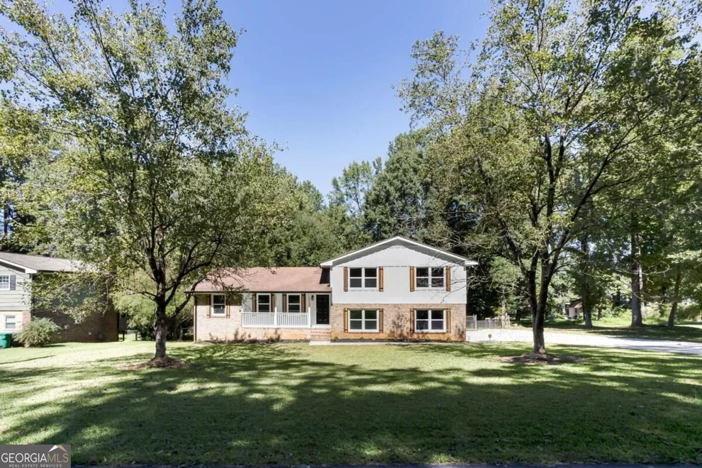 Unit for sale at 2882 Creek Drive, Duluth, GA 30096
