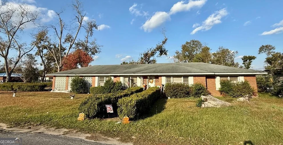 Unit for sale at 10` W First Avenue, Hazlehurst, GA 31539