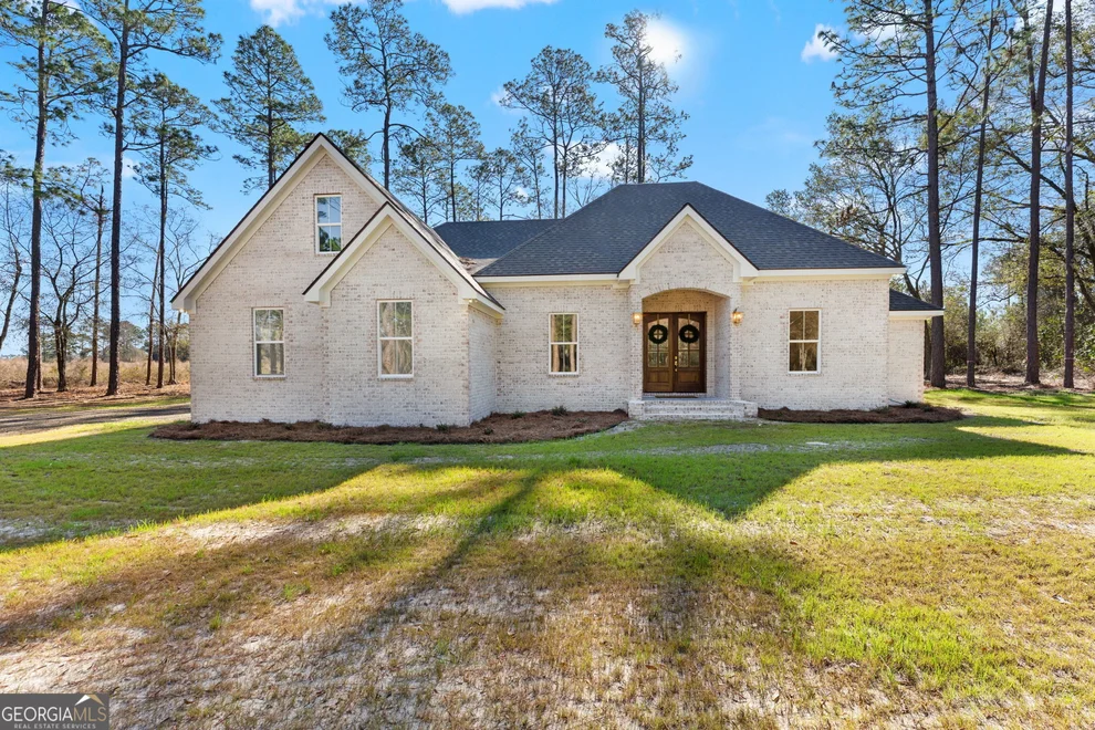 Unit for sale at 6254 Bluebird Drive, Blackshear, GA 31516