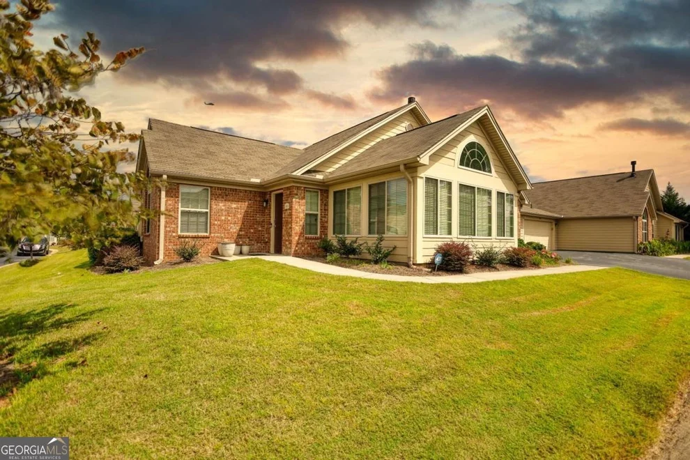 Unit for sale at 1000 Silver Summit Drive SE, Conyers, GA 30094