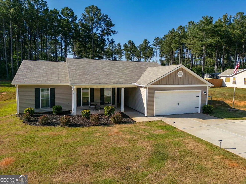 Unit for sale at 648 Walnut Drive, Hartwell, GA 30643