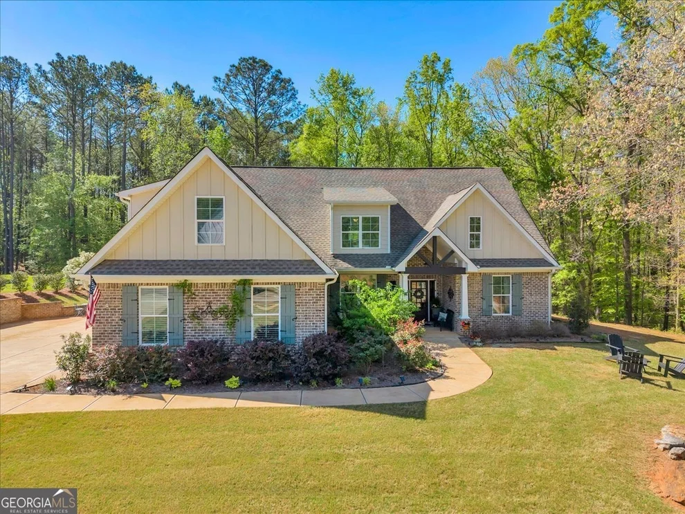 Unit for sale at 126 Mallie Drive, Forsyth, GA 31029