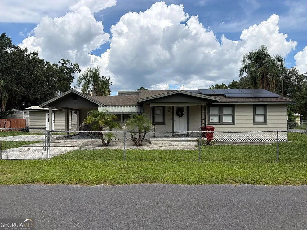 Unit for sale at 18 John Martin Street, Plant City, FL 33563