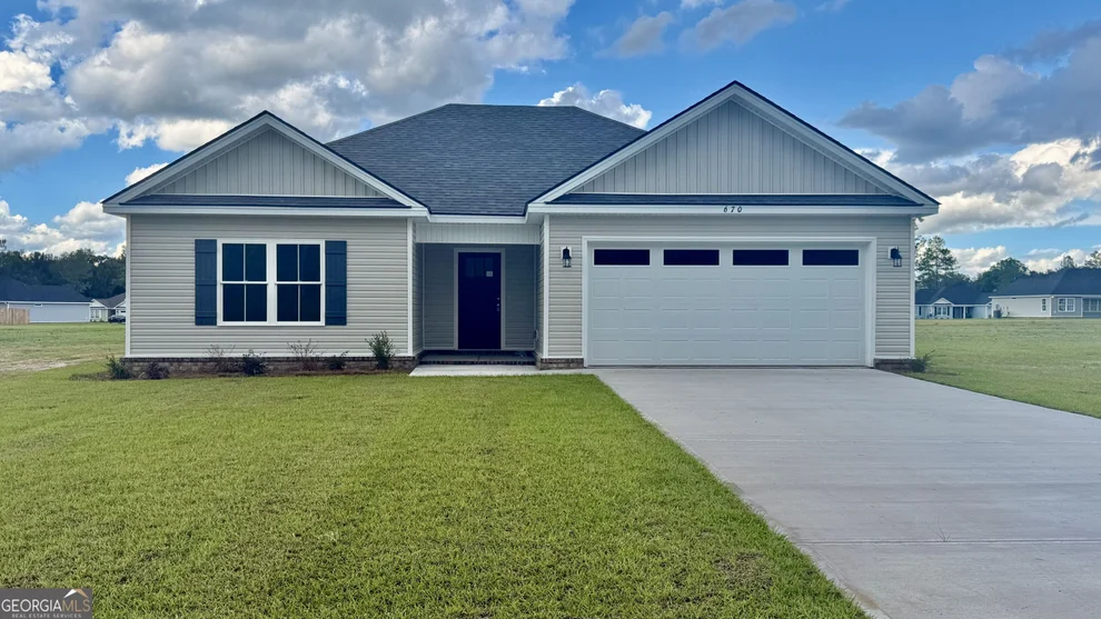 Unit for sale at 670 Belfast Loop, Ellabell, GA 31308