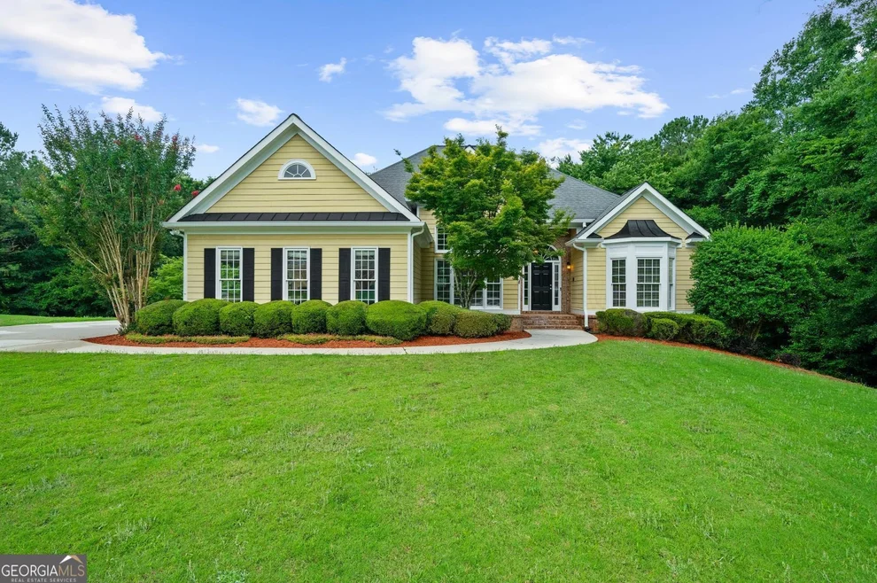 Unit for sale at 641 Richmond Place, Loganville, GA 30052