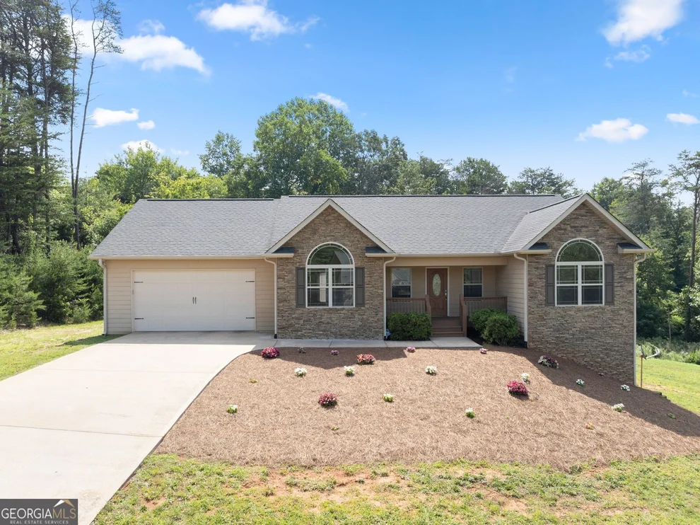 Unit for sale at 350 Linwood Drive, Demorest, GA 30535