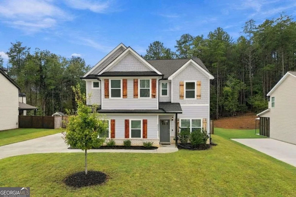 Unit for sale at 6535 River Station Drive, Lula, GA 30554