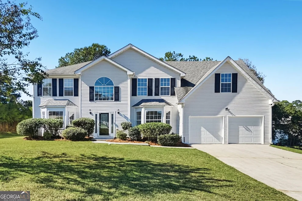Unit for sale at 3927 Creek Shoals Court, Ellenwood, GA 30294