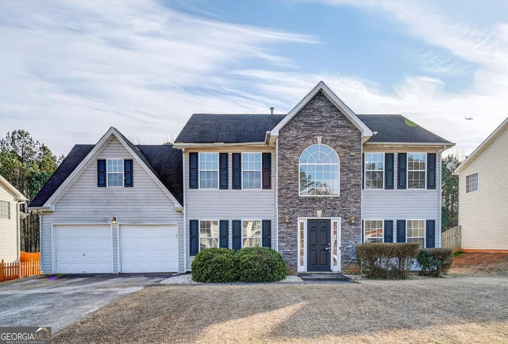 Unit for sale at 180 Palisade Point Drive, Ellenwood, GA 30294