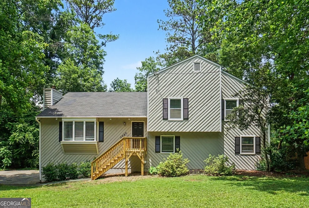 Unit for sale at 3985 Lookout Point Drive, Marietta, GA 30066