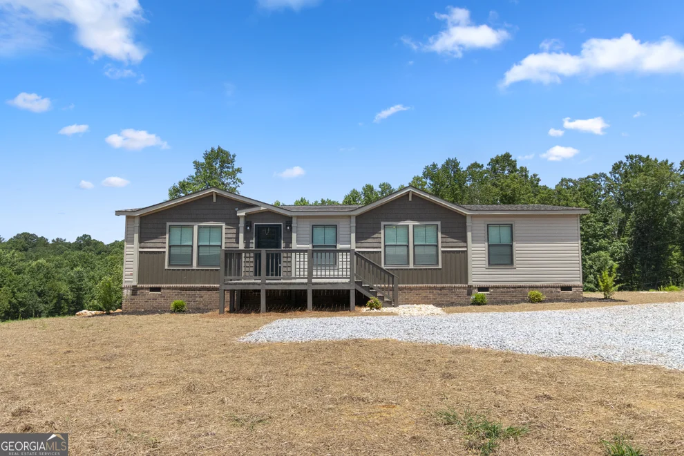 Unit for sale at 654 Robertson Loop Road, Clarkesville, GA 30523