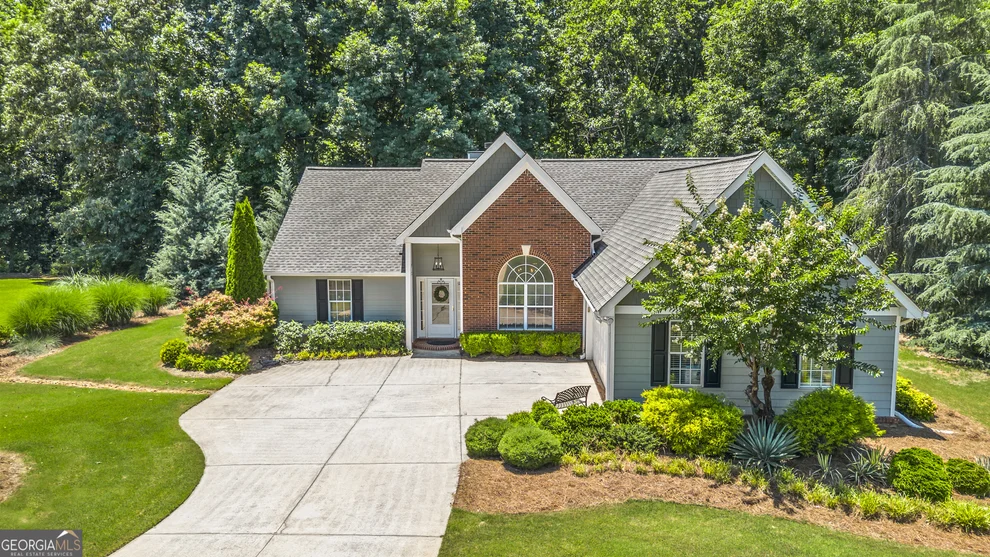 Unit for sale at 4652 Devencrest Lane, Buford, GA 30519