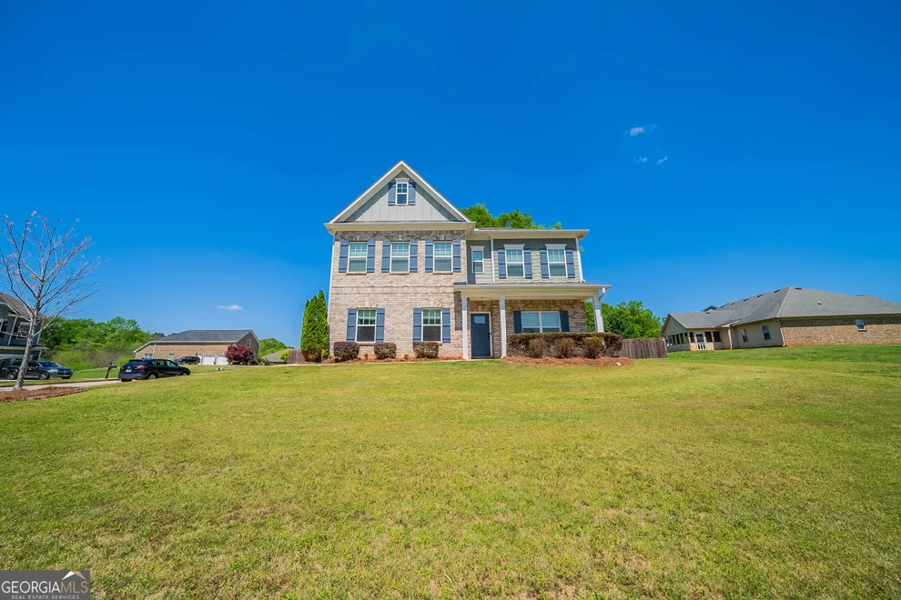 Unit for sale at 10 Edgewater Court, Covington, GA 30016