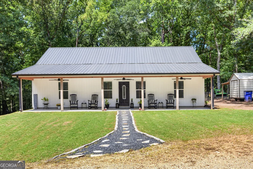 Unit for sale at 206 Lake Oglethorpe Drive, Arnoldsville, GA 30619