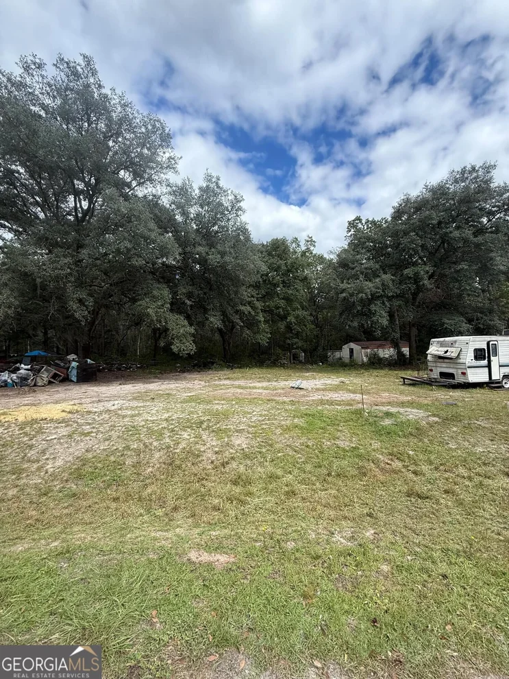 Unit for sale at 920 Pine Needle Drive, Ellabell, GA 31308