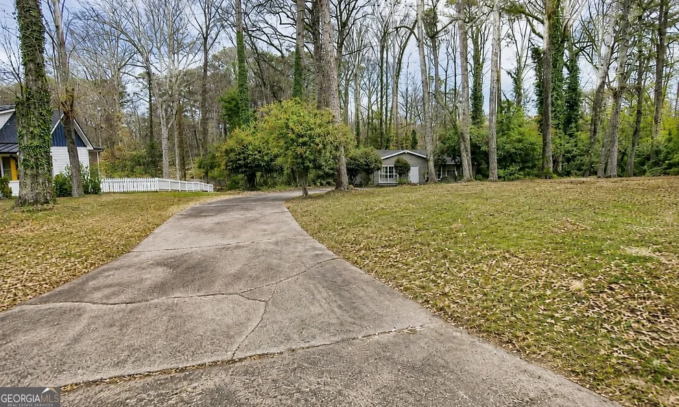 Unit for sale at 1900 Harts Mill Road NE, Atlanta, GA 30341