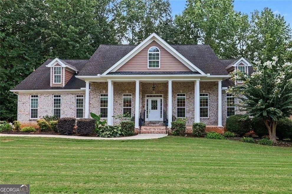 Unit for sale at 5453 Copper Creek Road, Flowery Branch, GA 30542