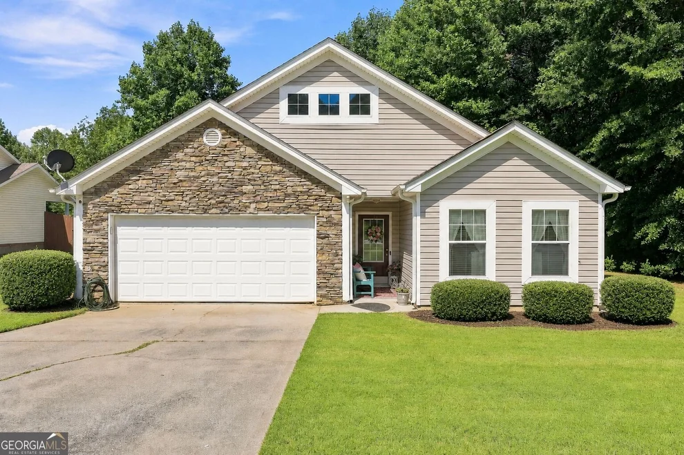 Unit for sale at 118 Meadowbrook Lane, Grantville, GA 30220