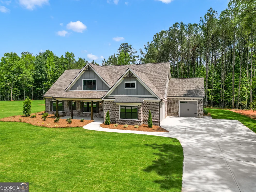 Unit for sale at 617 Shepherds Crossing, Oxford, GA 30054