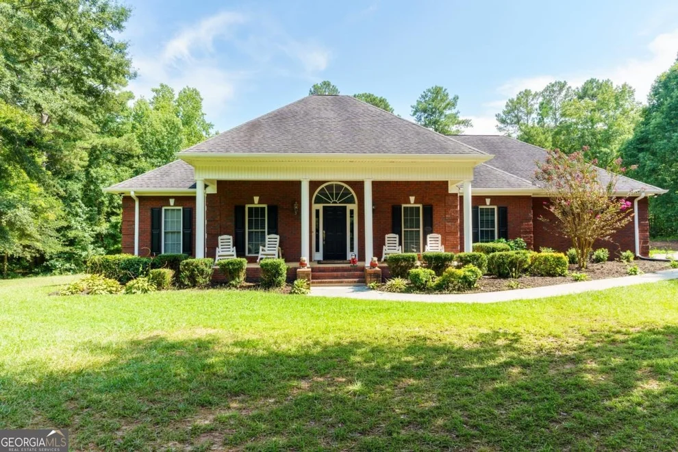 Unit for sale at 1175 Shoal Creek Road, Colbert, GA 30628