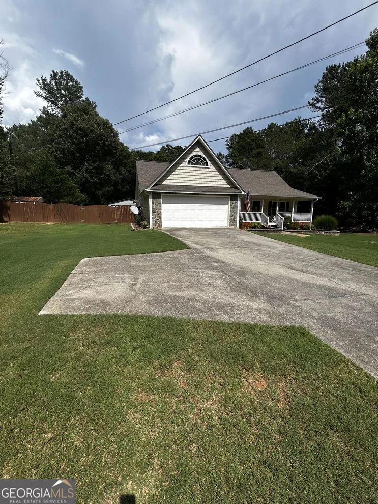 Unit for sale at 215 Iron Hill Road, Taylorsville, GA 30178
