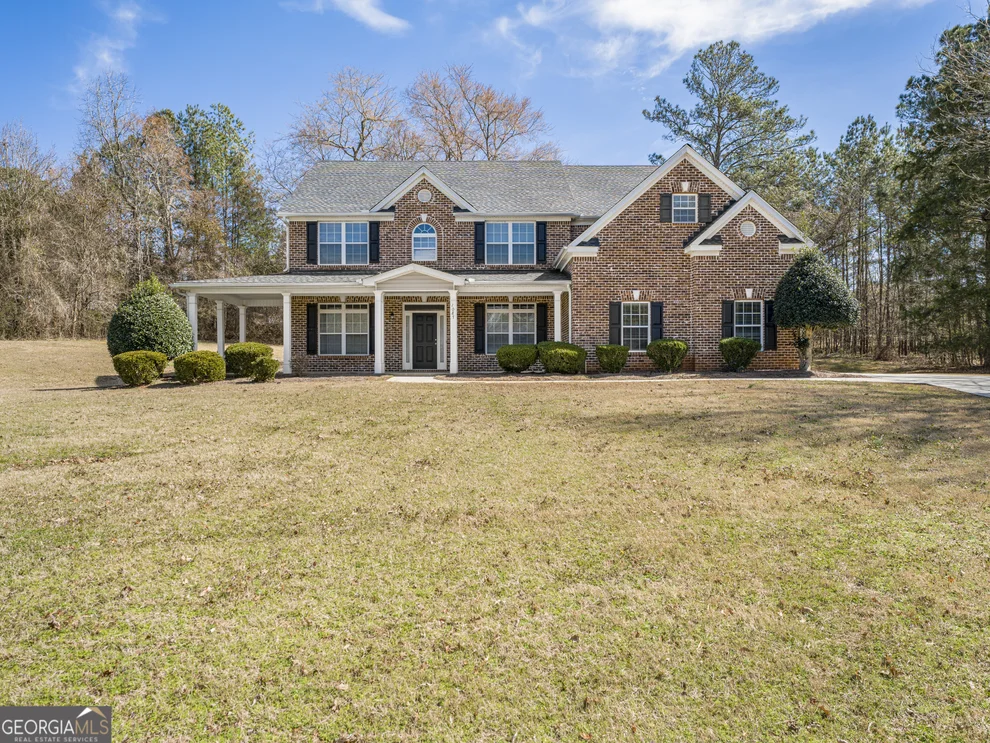 Unit for sale at 1087 Crown Landing Parkway, Mcdonough, GA 30252