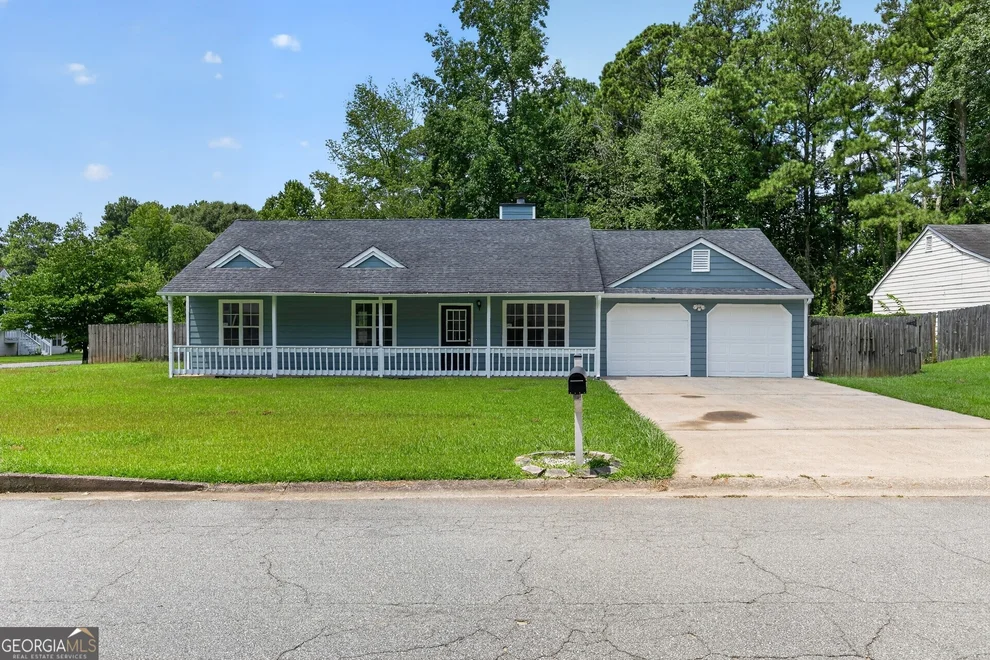 Unit for sale at 3192 Caley Mill Drive, Powder Springs, GA 30127