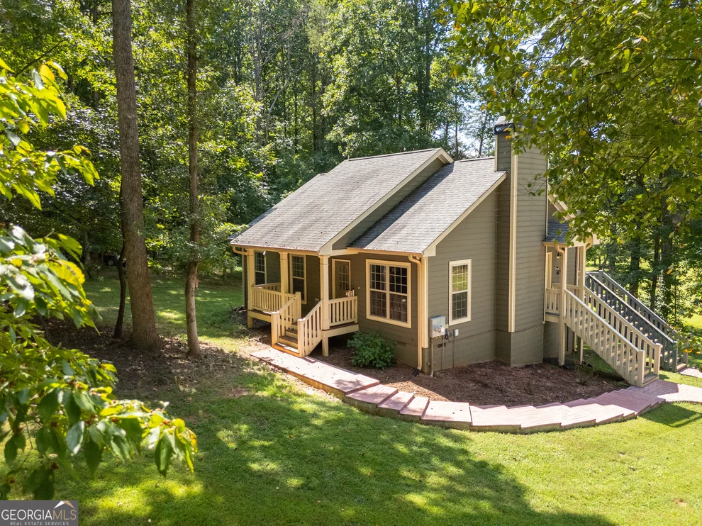 Unit for sale at 629 Crane Trail, Cleveland, GA 30528