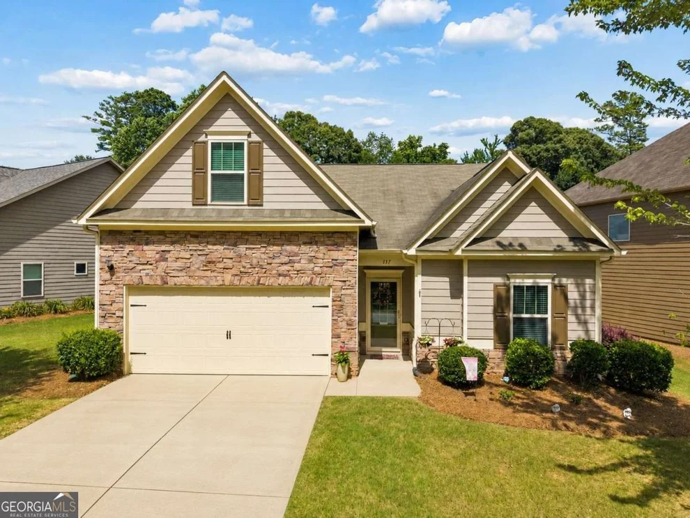 Unit for sale at 137 Stone Manor Court, Woodstock, GA 30188