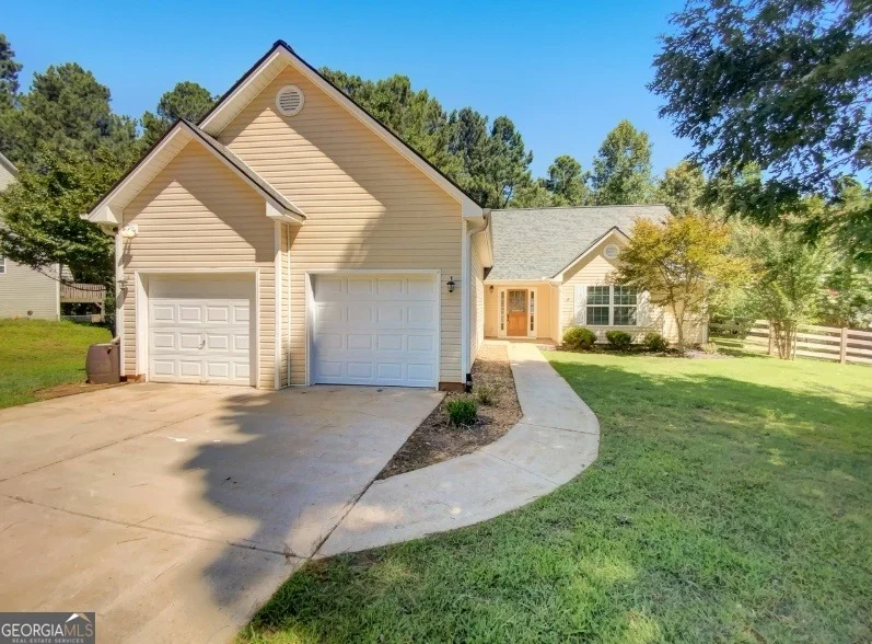 Unit for sale at 89 Oak Ridge Drive, Dawsonville, GA 30534
