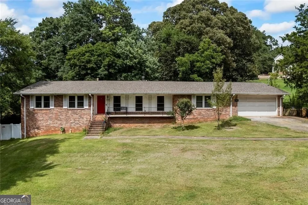 Unit for sale at 150 Shawnee Drive, Athens, GA 30606