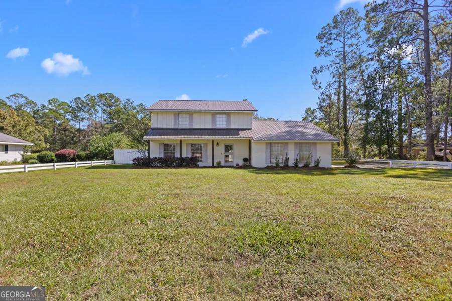 Unit for sale at 168 Pierce Street, Jesup, GA 31545