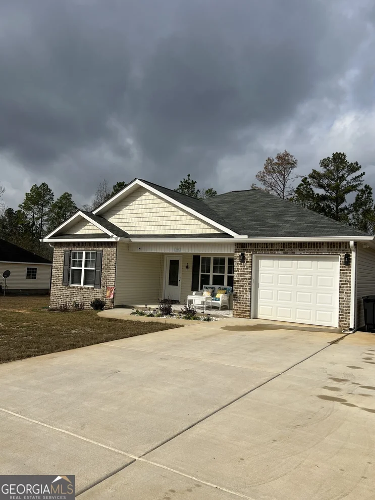 Unit for sale at 150 Long Pines Circle, East Dublin, GA 31027