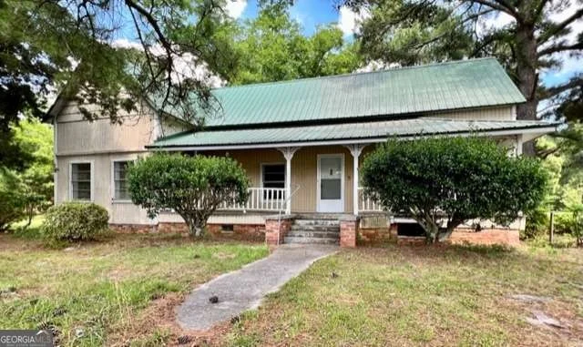 Unit for sale at 1716 Hatch Parkway N, Baxley, GA 31513