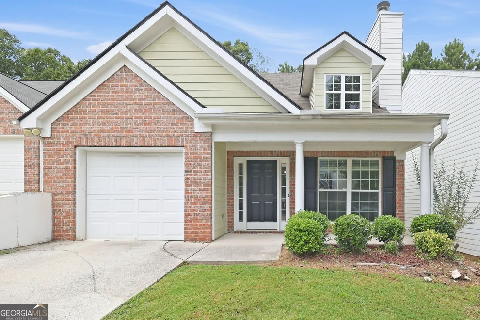 Unit for sale at 4621 Ravenwood Loop, Union City, GA 30291