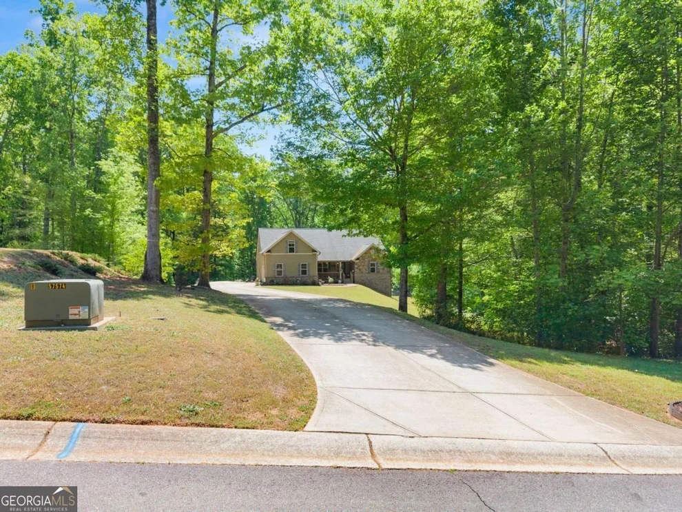 Unit for sale at 675 Oconee Lane, Commerce, GA 30529