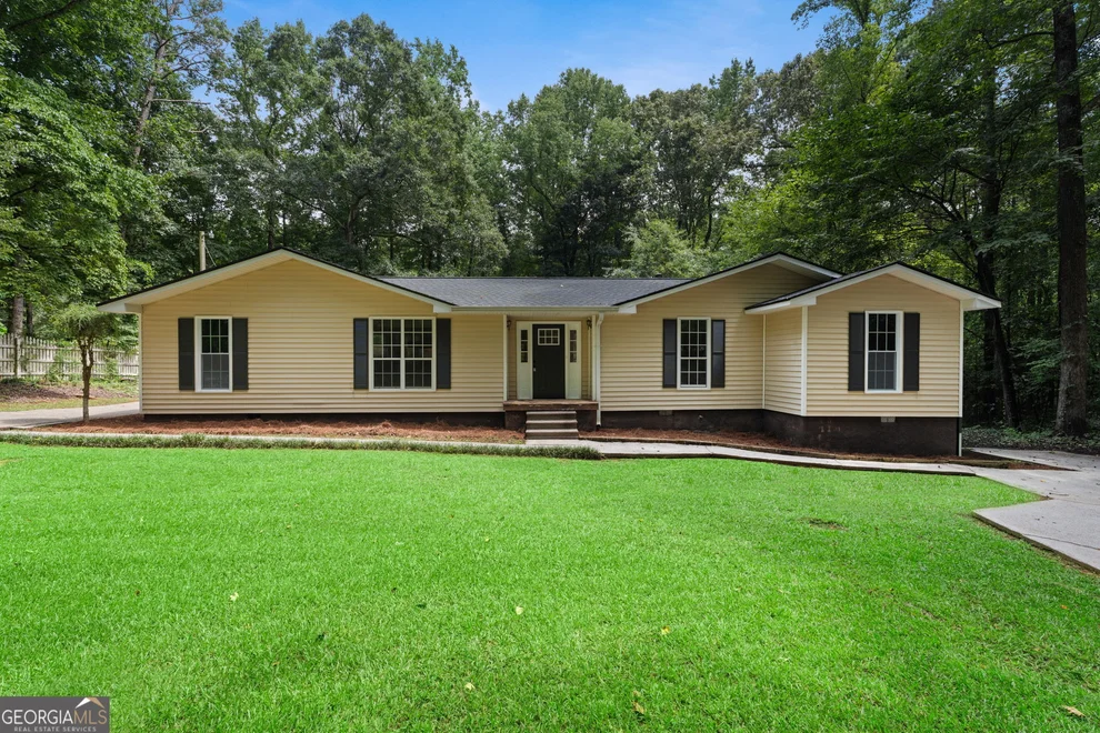 Unit for sale at 419 Marcella Avenue, Sharpsburg, GA 30277