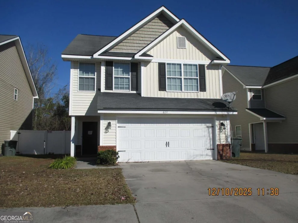 Unit for sale at 624 Amhearst Row, Hinesville, GA 31313