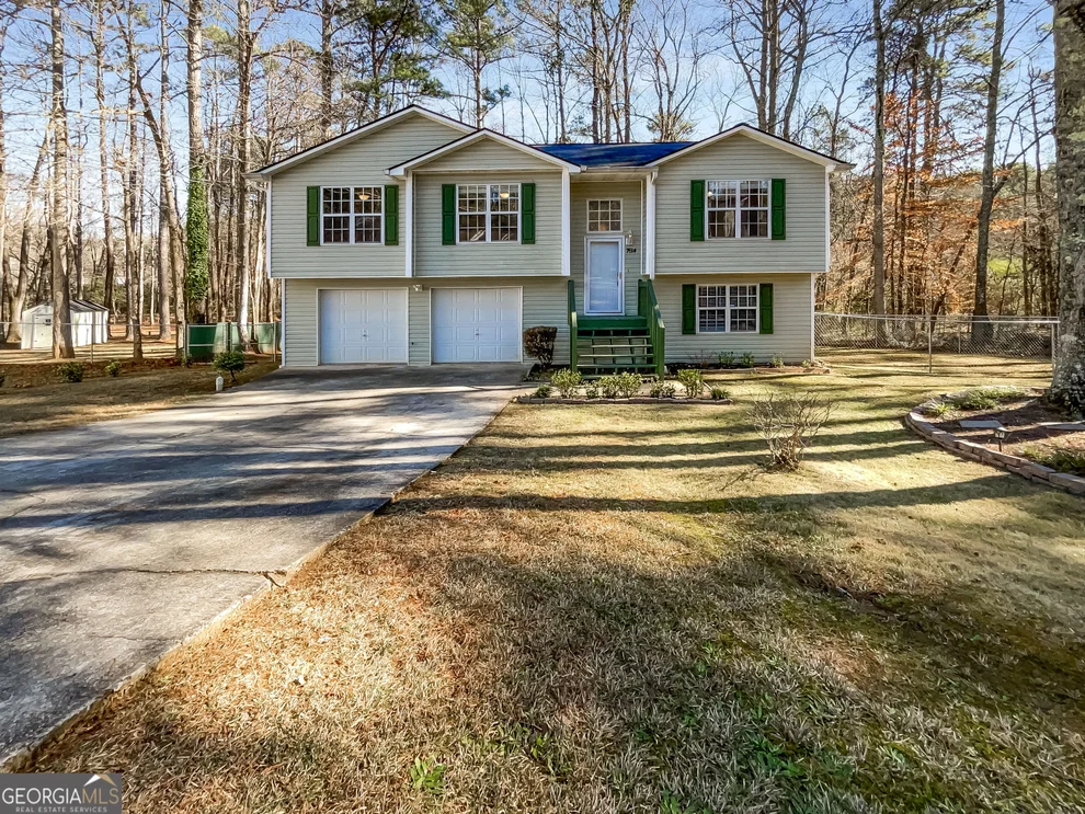 Unit for sale at 7614 Stonebush Way, Douglasville, GA 30134