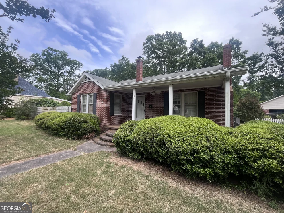 Unit for sale at 211 Gordon Street, Thomson, GA 30824