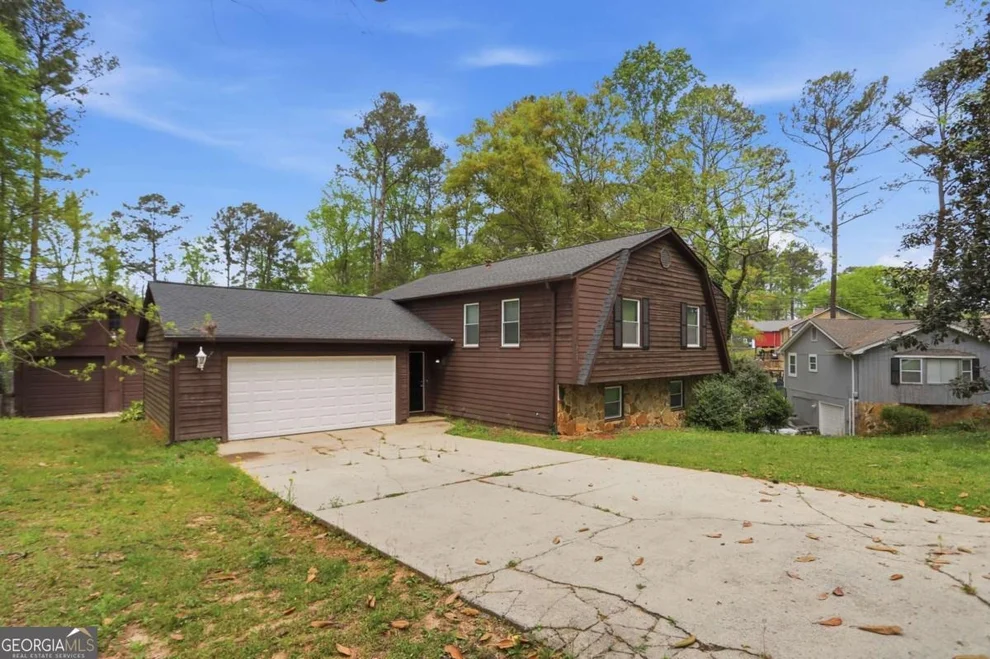 Unit for sale at 750 Four Winds Lane, Jonesboro, GA 30238