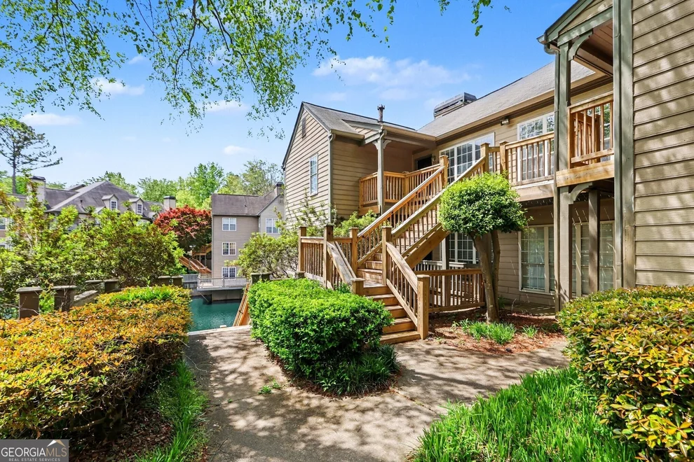 Unit for sale at 702 Mill Pond Drive SE, Smyrna, GA 30082