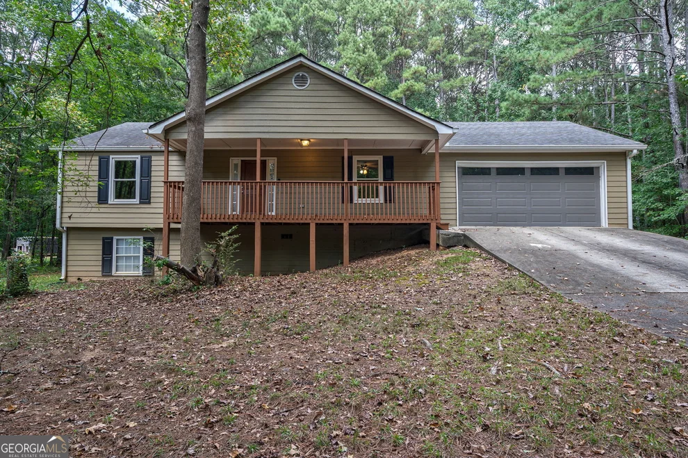 Unit for sale at 233 Buckhorn Drive, Winder, GA 30680