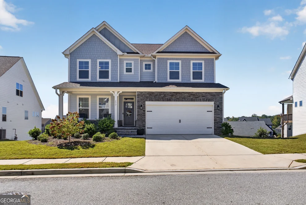 Unit for sale at 572 Redfish Way, Hoschton, GA 30548